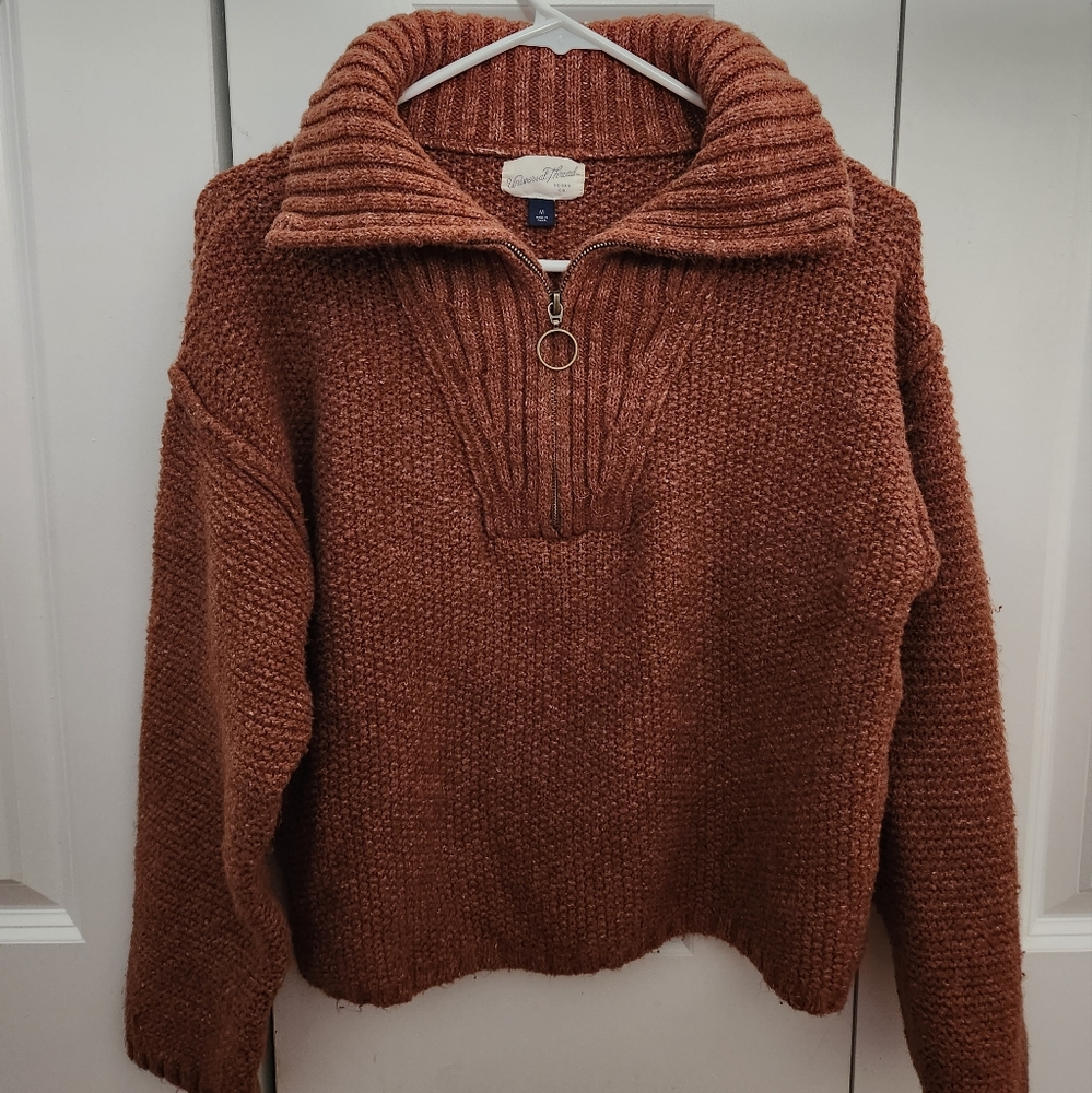 Quarter zip sweater size medium